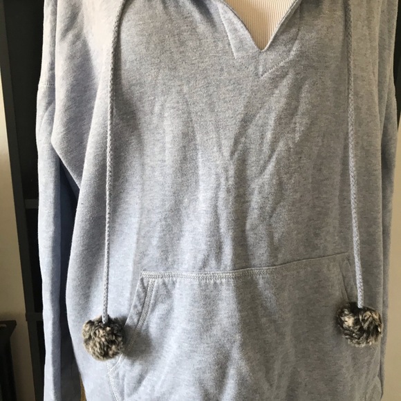 ✨️4/$25✨️ SALE ALFANI hoodie. XL - Picture 2 of 5